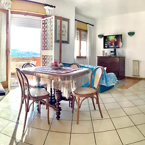 Appartamento Stella Di Mare - Ampio Con Due Bagni - Fronte Mare, Lido di Ostia
